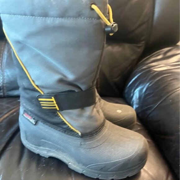 Boys Snow Boots - Picture 1 of 3